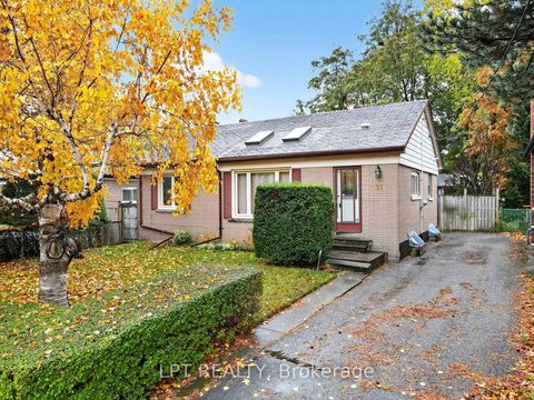 Photo 1 at 21 Knowlton Drive, Scarborough Village, Toronto
