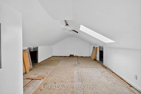 Photo 23 at 21 Knowlton Drive, Scarborough Village, Toronto