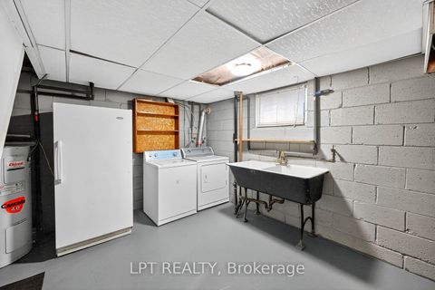 Photo 31 at 21 Knowlton Drive, Scarborough Village, Toronto