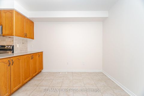 Photo 11 at 9 Marathon Avenue, Patterson, Vaughan