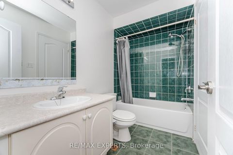 Photo 32 at 9 Marathon Avenue, Patterson, Vaughan