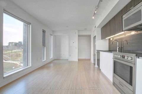 Photo 6 at 520 - 85 Queens Wharf Road, Waterfront Communities C1, Toronto