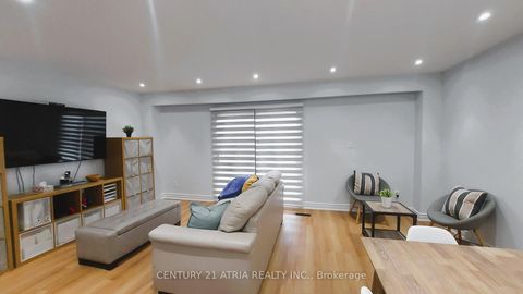 Photo 3 at 143 Purpledusk Trail, Morningside, Toronto