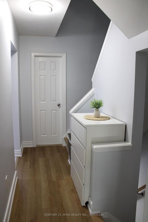 Photo 5 at 143 Purpledusk Trail, Morningside, Toronto