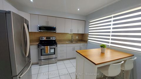 Photo 7 at 143 Purpledusk Trail, Morningside, Toronto