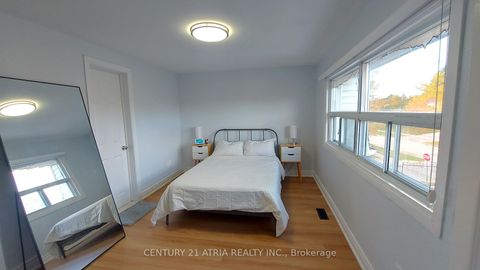 Photo 10 at 143 Purpledusk Trail, Morningside, Toronto