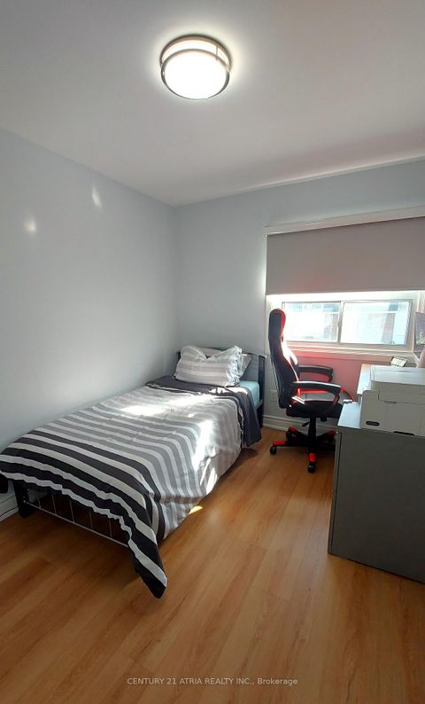 Photo 15 at 143 Purpledusk Trail, Morningside, Toronto