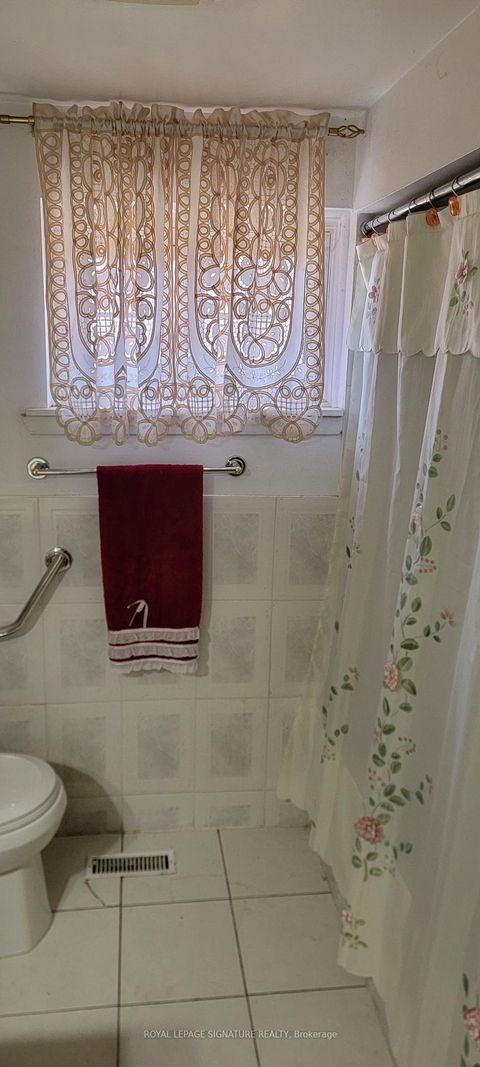 Photo 18 at 235 Danzig Street, West Hill, Toronto