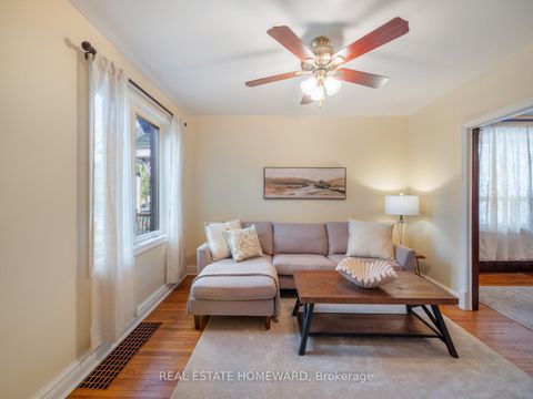 Photo 4 at 5 Northview Avenue, Cliffside, Toronto