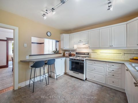 Photo 9 at 5 Northview Avenue, Cliffside, Toronto