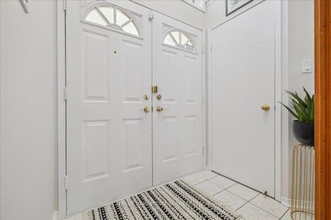 Photo 4 at 2365 Grand Ravine Drive, RO River Oaks, Oakville