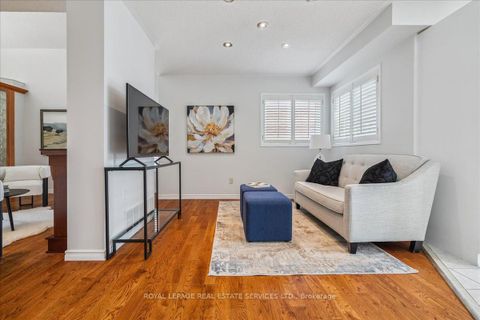 Photo 11 at 2365 Grand Ravine Drive, RO River Oaks, Oakville