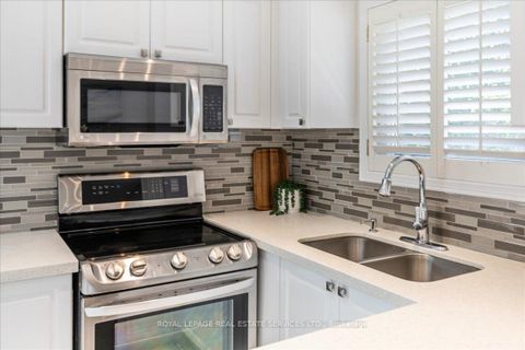 Photo 19 at 2365 Grand Ravine Drive, RO River Oaks, Oakville