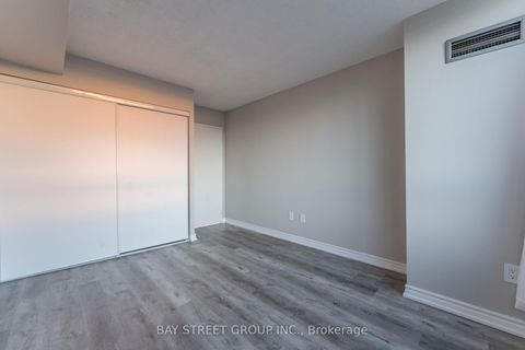 Photo 8 at 2015 - 5 Greystone Walk Drive, Kennedy Park, Toronto