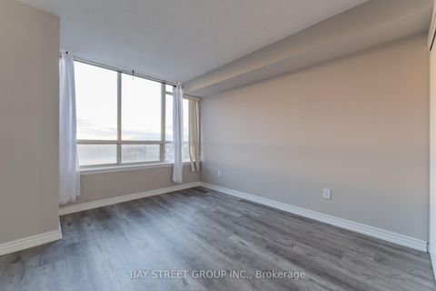 Photo 10 at 2015 - 5 Greystone Walk Drive, Kennedy Park, Toronto