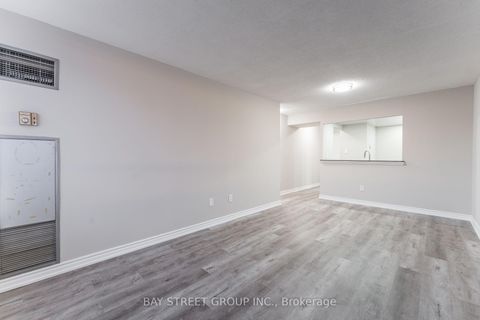 Photo 11 at 2015 - 5 Greystone Walk Drive, Kennedy Park, Toronto