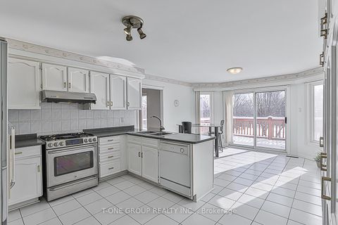 Photo 10 at 201 Strathearn Avenue, Bayview Hill, Richmond Hill