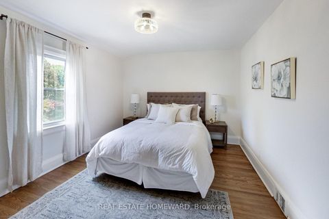 Photo 15 at 255 Westlake Avenue, Lumsden, Toronto