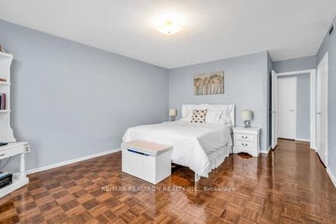 Photo 13 at 1004 - 44 Longbourne Drive, Richview, Toronto