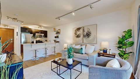 Photo 2 at 310 - 10 Yonge Street, Waterfront Communities C1, Toronto