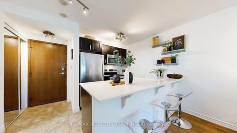 Photo 6 at 310 - 10 Yonge Street, Waterfront Communities C1, Toronto