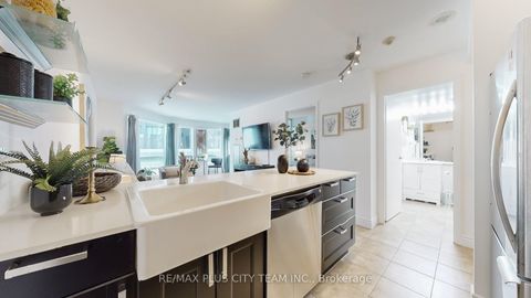 Photo 9 at 310 - 10 Yonge Street, Waterfront Communities C1, Toronto