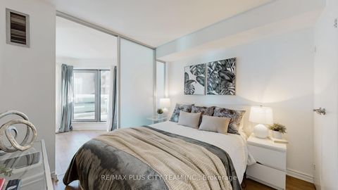 Photo 11 at 310 - 10 Yonge Street, Waterfront Communities C1, Toronto
