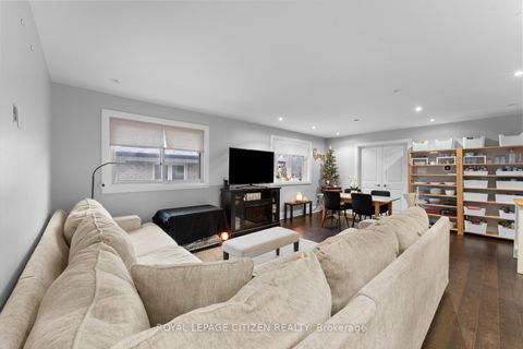 Photo 9 at 43 Railway Street, Maple, Vaughan