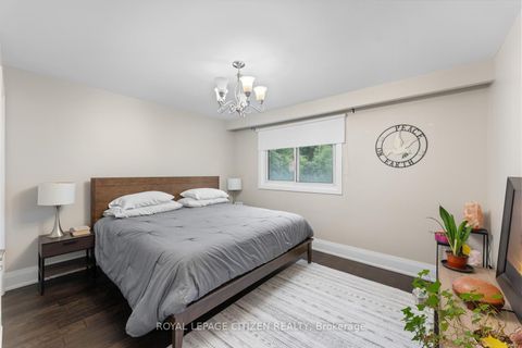 Photo 12 at 43 Railway Street, Maple, Vaughan