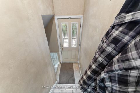 Photo 14 at 43 Railway Street, Maple, Vaughan