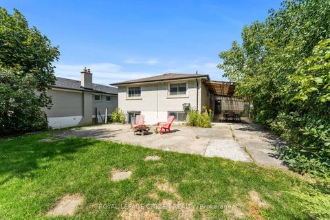 Photo 21 at 43 Railway Street, Maple, Vaughan