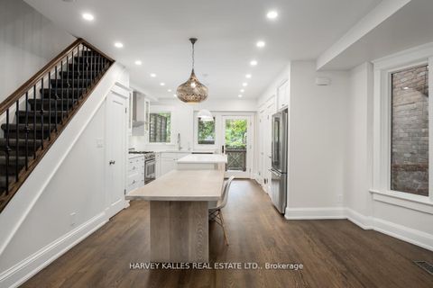 Photo 7 at 211 Cottingham Street, Casa Loma, Toronto