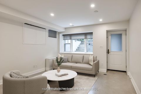 Photo 28 at 211 Cottingham Street, Casa Loma, Toronto