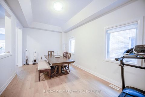 Photo 17 at 3 Speciosa Street, Oak Ridges, Richmond Hill