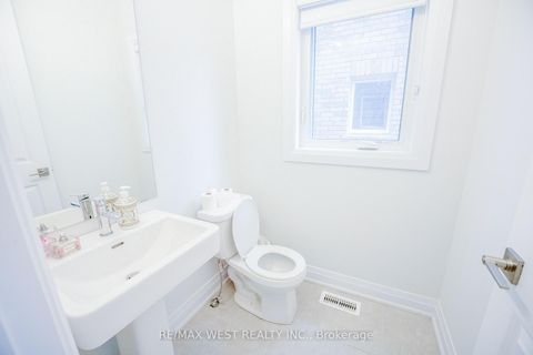 Photo 18 at 3 Speciosa Street, Oak Ridges, Richmond Hill