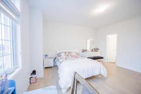 Photo 33 at 3 Speciosa Street, Oak Ridges, Richmond Hill