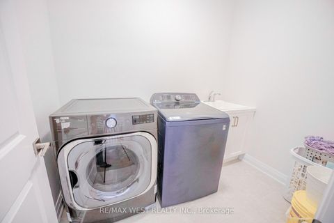 Photo 38 at 3 Speciosa Street, Oak Ridges, Richmond Hill