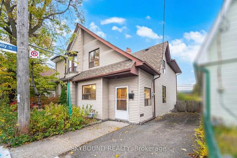 Photo 1 at 52 Ford Street, Pellam Park, Toronto