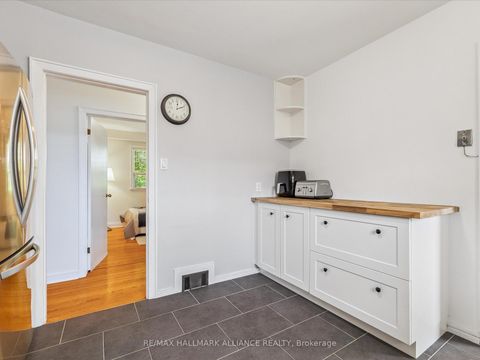 Photo 12 at 300 Burton Road, WO West, Oakville