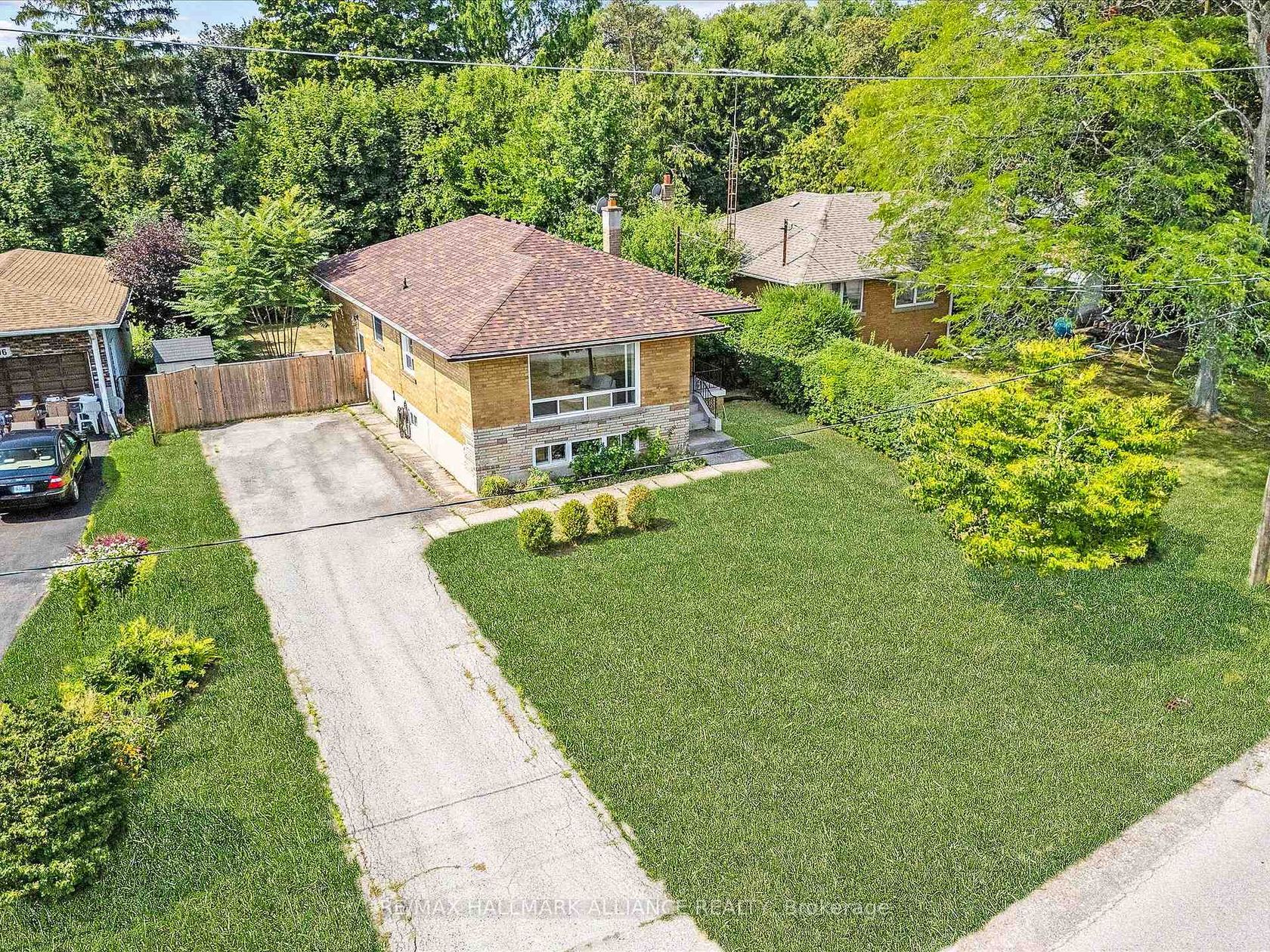 300 Burton Road, WO West, Oakville 