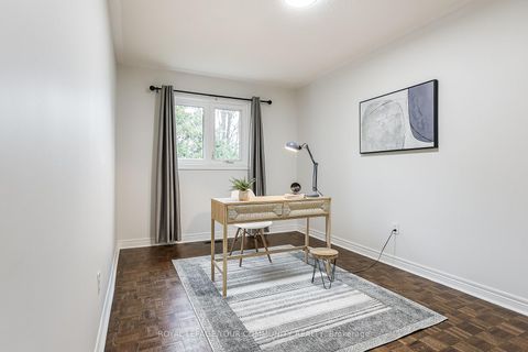 Photo 24 at 30 Crimson Court, North Richvale, Richmond Hill