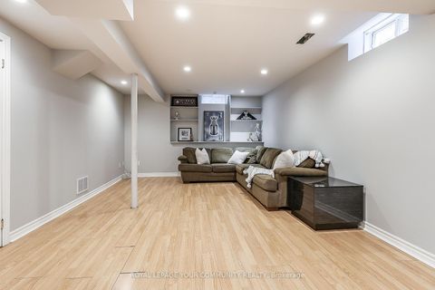 Photo 32 at 30 Crimson Court, North Richvale, Richmond Hill