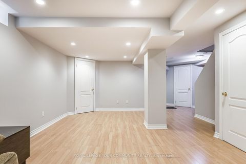 Photo 35 at 30 Crimson Court, North Richvale, Richmond Hill