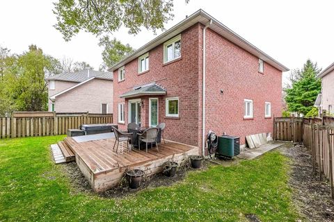 Photo 42 at 30 Crimson Court, North Richvale, Richmond Hill