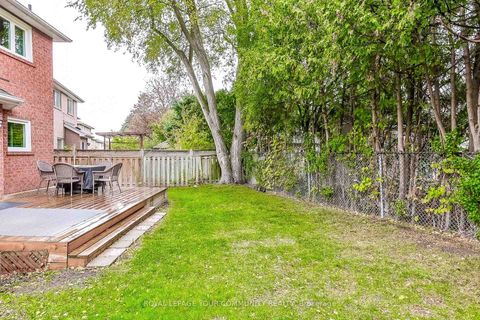 Photo 45 at 30 Crimson Court, North Richvale, Richmond Hill