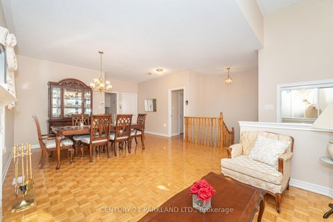 Photo 6 at 101 Cachet Hill Crescent, Sonoma Heights, Vaughan