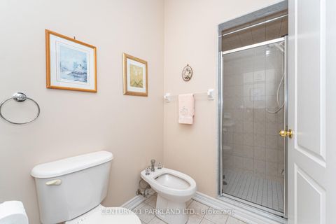 Photo 19 at 101 Cachet Hill Crescent, Sonoma Heights, Vaughan