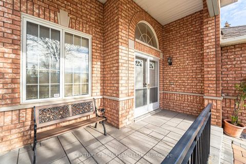 Photo 36 at 101 Cachet Hill Crescent, Sonoma Heights, Vaughan