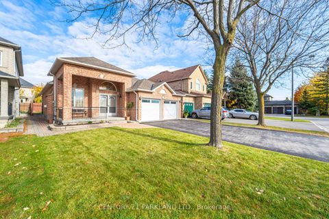 Photo 37 at 101 Cachet Hill Crescent, Sonoma Heights, Vaughan