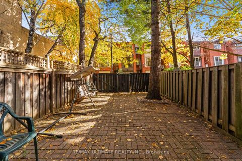 Photo 3 at 121 Tecumseth Street E, Niagara, Toronto